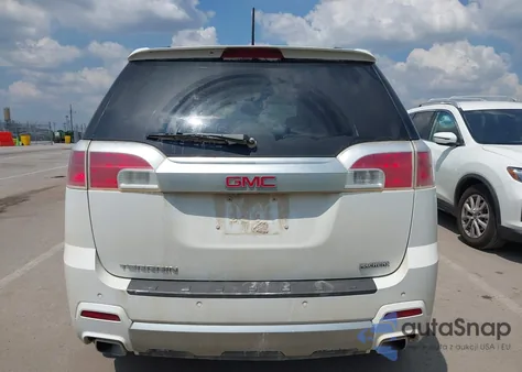 2015 GMC Terrain Denali из США, поврежденный, VIN 2GKFLUE33F6390396